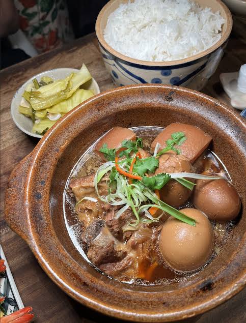 Hidangan Khas Ho Chi Minh Yang Menggugah Selera